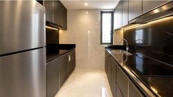 Slim Barracks Rise (D5), Condominium #635017221